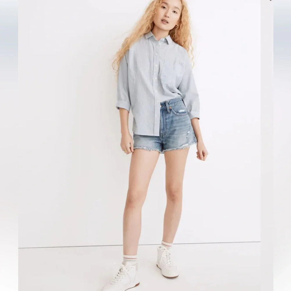 Madewell Relaxed Denim Shorts in Renfield Wash: Destructed Edition Size 26 - Picture 2 of 10